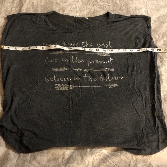 Forever 21 Grey Shirt Size S - Picture 3 of 4